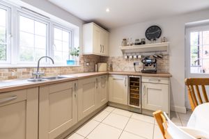 Kitchen/Diner- click for photo gallery